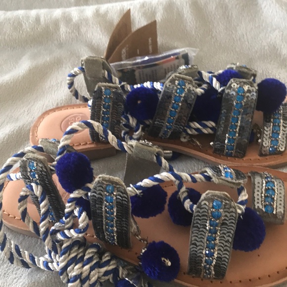 Tie Up Sandal 🥰🥰🥰 - Picture 3 of 5